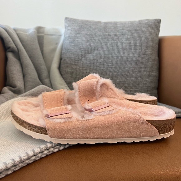 Birkenstock Arizona Shearling Light Rose Regular Width - Picture 7 of 7